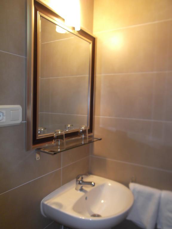 Hostal Sant Jordi Tossa de Mar Pokoj fotografie
